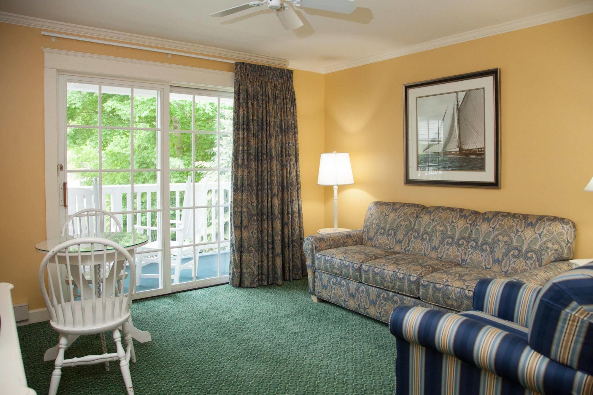 Harbour View Bed & Breakfast 3*